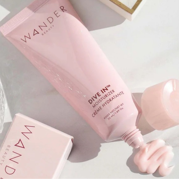 NWT 💕 Wander Beauty Dive In Moisturizer - Picture 2 of 6